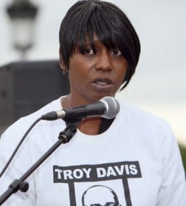 martina-davis-denouncing-us-death-penalty-at-protest-in-paris-070208-by-afp-getty-271x300, Free Troy Davis!, Abolition Now! 
