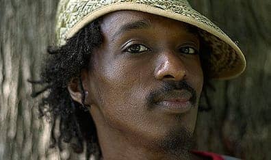 knaan-by-steve-carty, K'naan talks with Davey D about Somali pirates, Videos 
