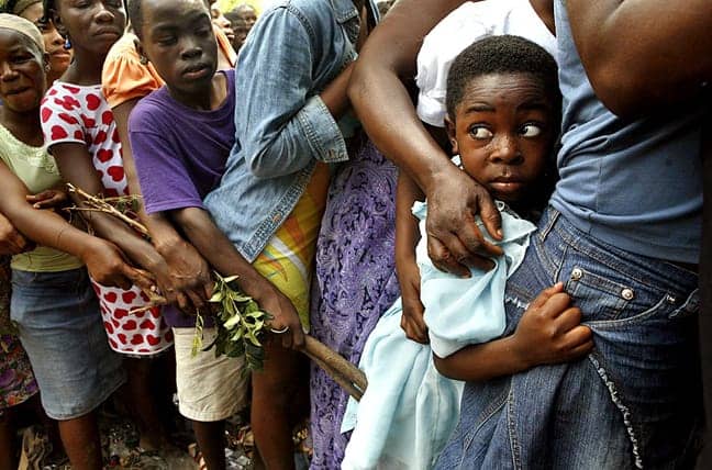 Haiti-earthquake-little-girl-in-food-handout-line-PAP-0110-by-Carolyn-Cole-LA-Times-web, On the ground in Port au Prince, World News & Views 