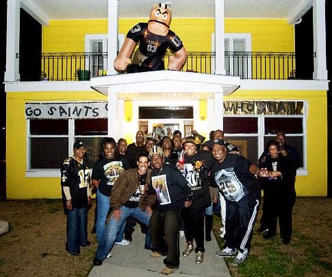 New-Orleans-Roy-Bradley-friends-in-9th-Ward-celebrate-Saints-Super-Bowl-victory-020710-by-Bachman-for-NY-Daily-News, Who dat? Dat’s the Super Bowl champs!, News & Views 