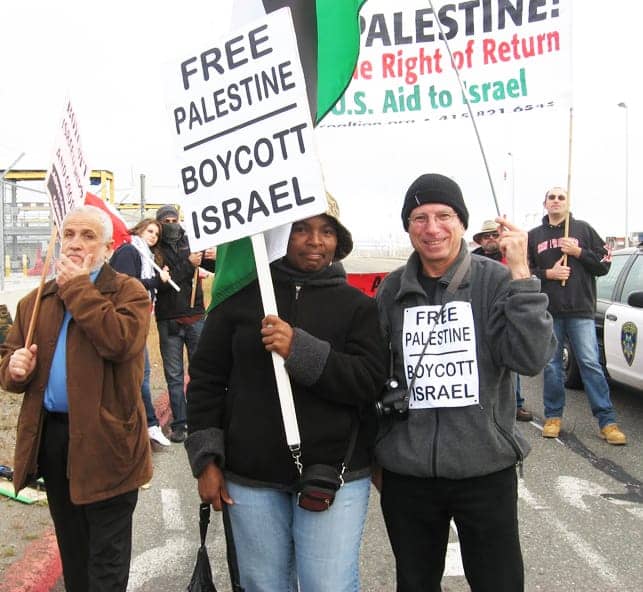 Wanda-Sabir-at-Free-Palestine-Boycott-Israel-Oakland-dock-picket-of-Israeli-ship-062010-by-Wanda, The Zionist attack on the Free Gaza Flotilla, World News & Views 
