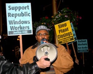 clarence-thomas-speaks-sf-bofa-demo-supporting-chicago-factory-occupation-120908-by-bill-hackwell-web-300x238, Four San Francisco labor activists arrested at BofA in support of Chicago factory occupation, Local News & Views 